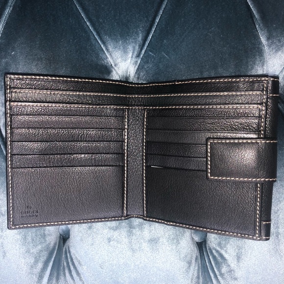 Gucci Leather Red and Green ribbon w/chain Wallet - Picture 2 of 2